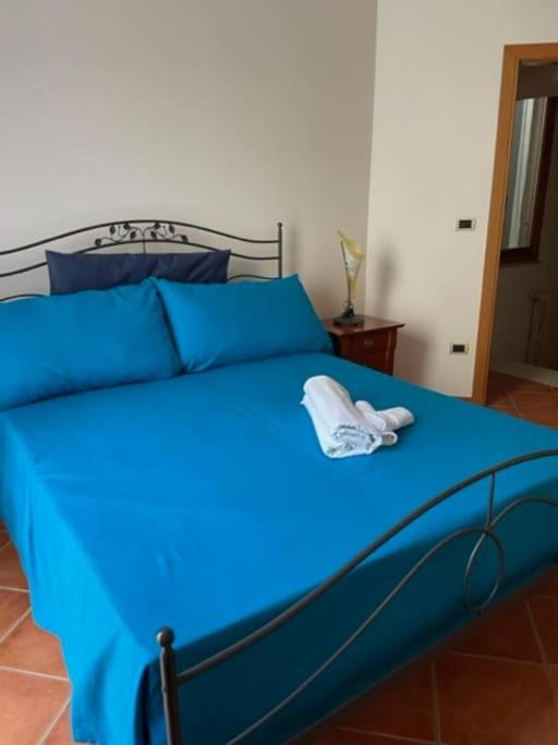 Emozioni Dal Porto Apartment Trani Luaran gambar