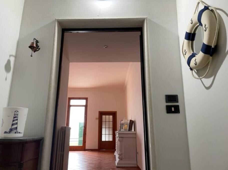 Emozioni Dal Porto Apartment Trani Luaran gambar