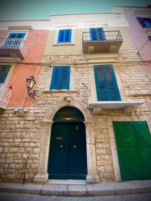 Emozioni Dal Porto Apartment Trani Luaran gambar