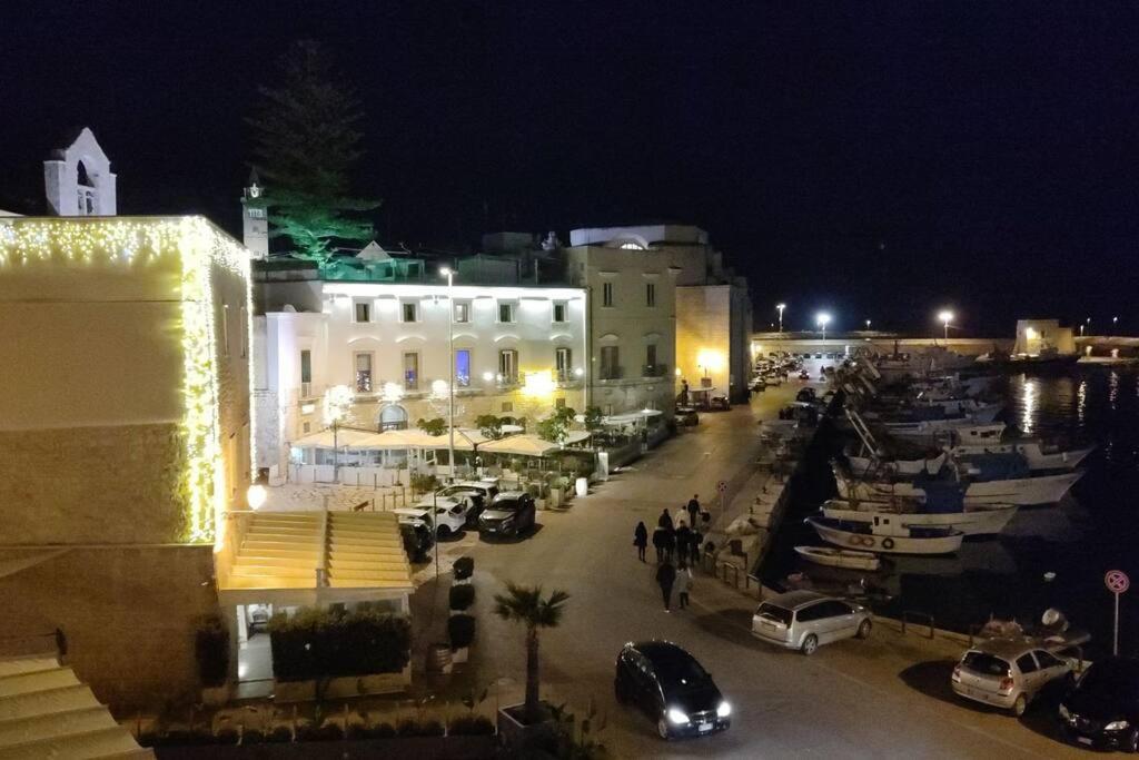 Emozioni Dal Porto Apartment Trani Luaran gambar